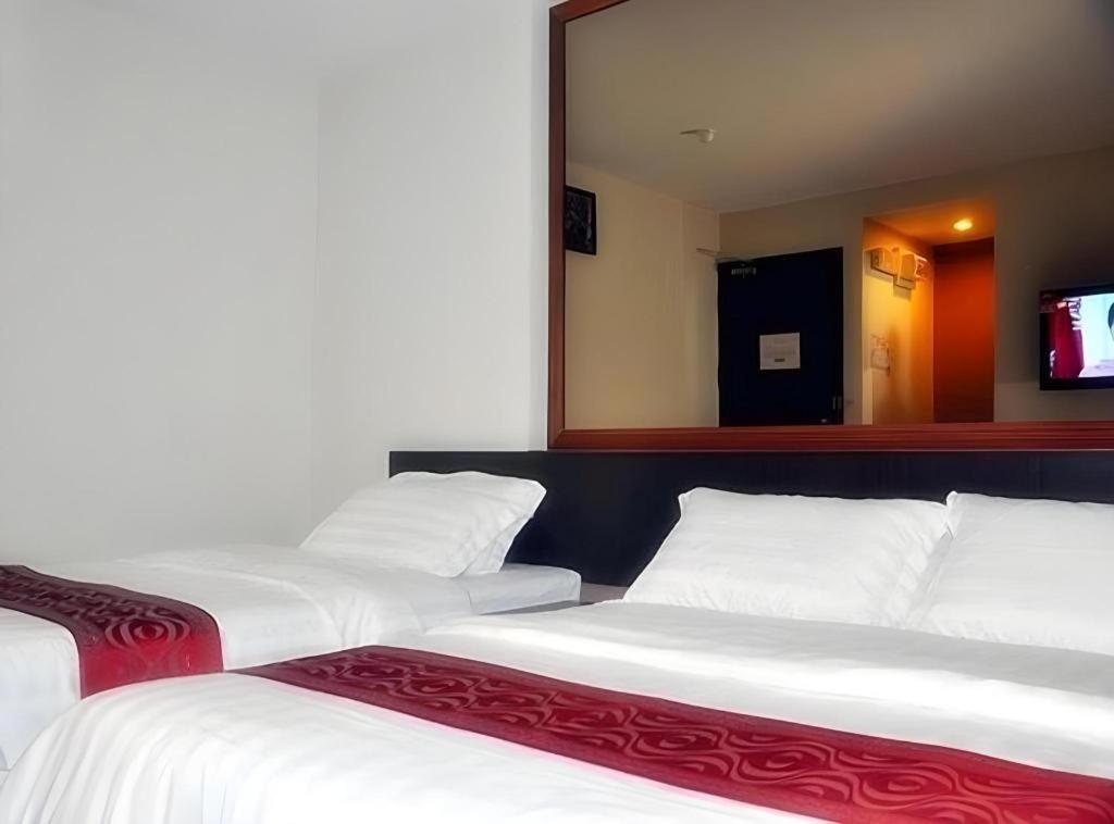 Goldenhill Hotel Kota Kinabalu Ngoại thất bức ảnh