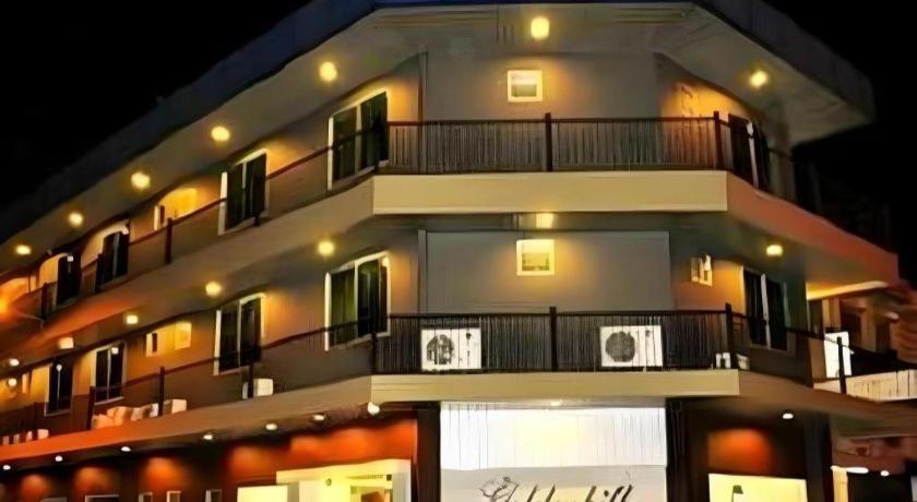 Goldenhill Hotel Kota Kinabalu Ngoại thất bức ảnh
