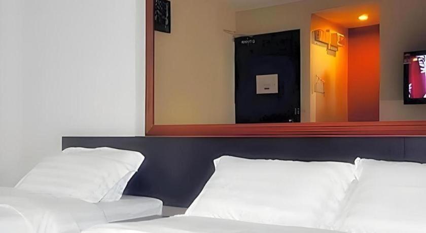 Goldenhill Hotel Kota Kinabalu Ngoại thất bức ảnh